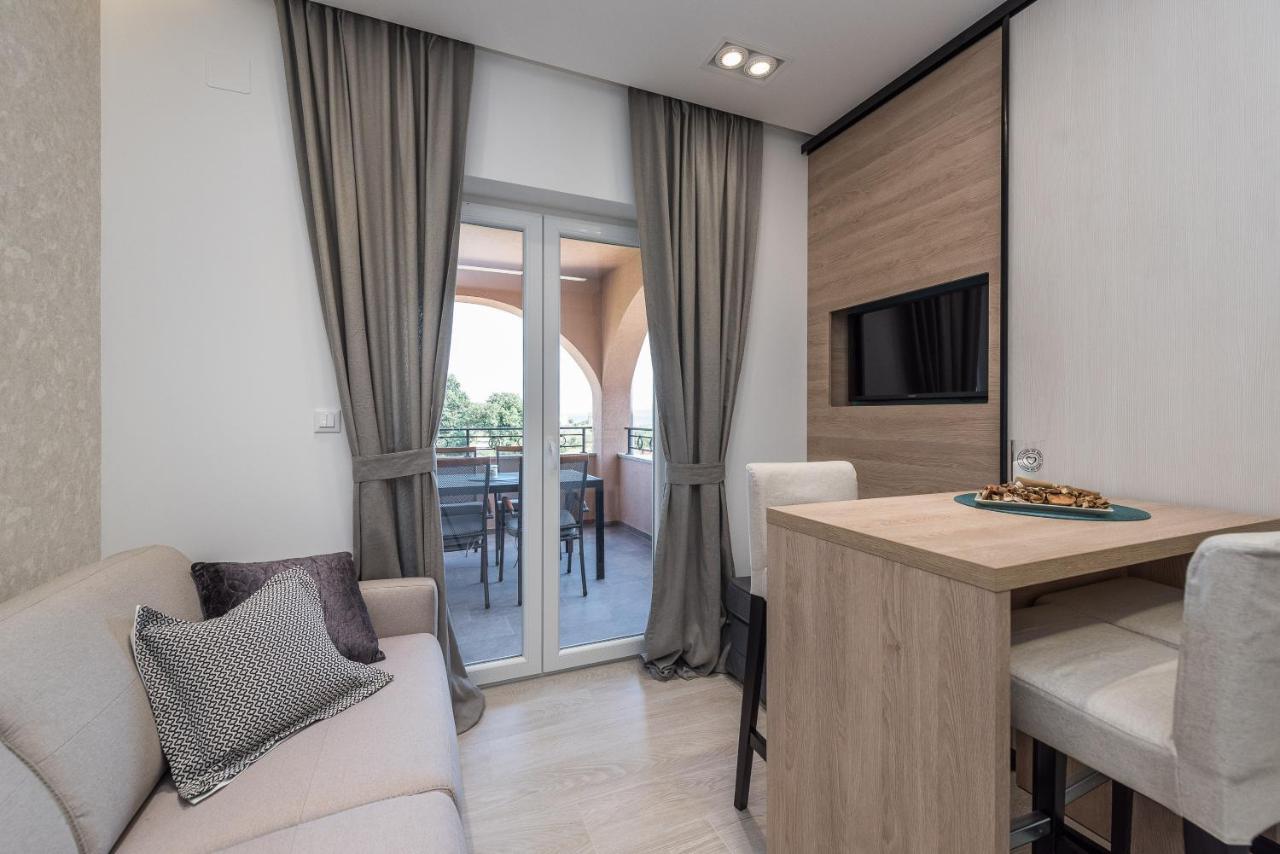 Luxury Apartments Garden Sukošan Extérieur photo